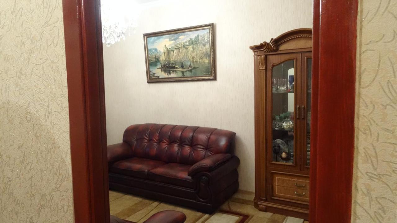 Apartment Vake-Saburtalo ティビリシ エクステリア 写真